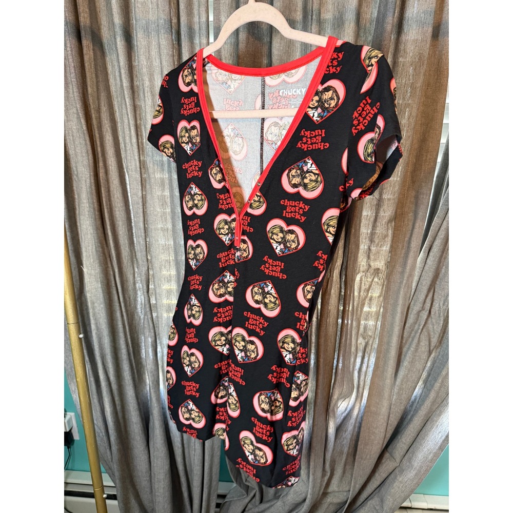 Chucky Gets Lucky Romper Womens Medium Black Red Heart Print Horror Loungewear